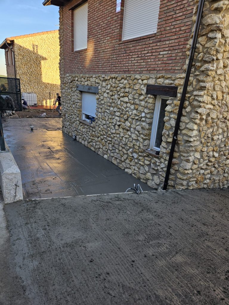 whatsapp-image-2025-04-22-at-224431